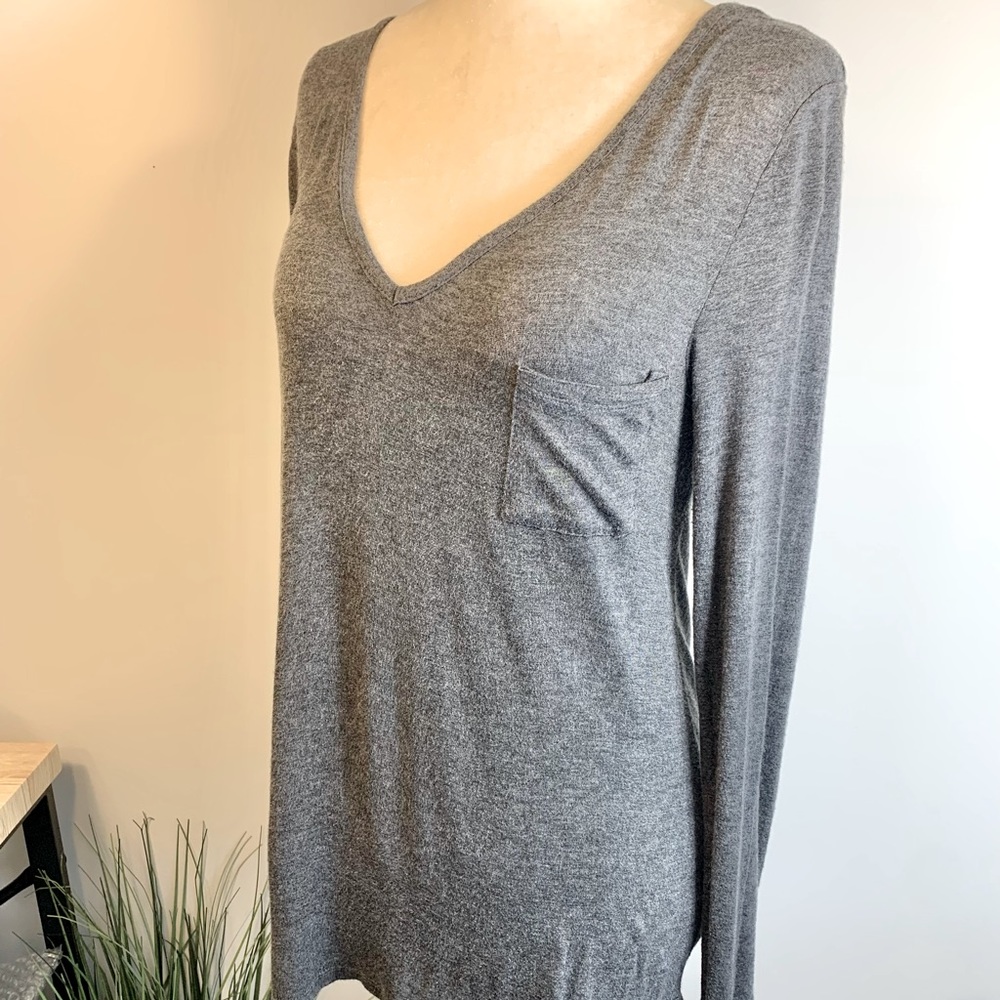 Gray long sleeve shirt pretty detail on back stretchy comfy Glitz brand size L